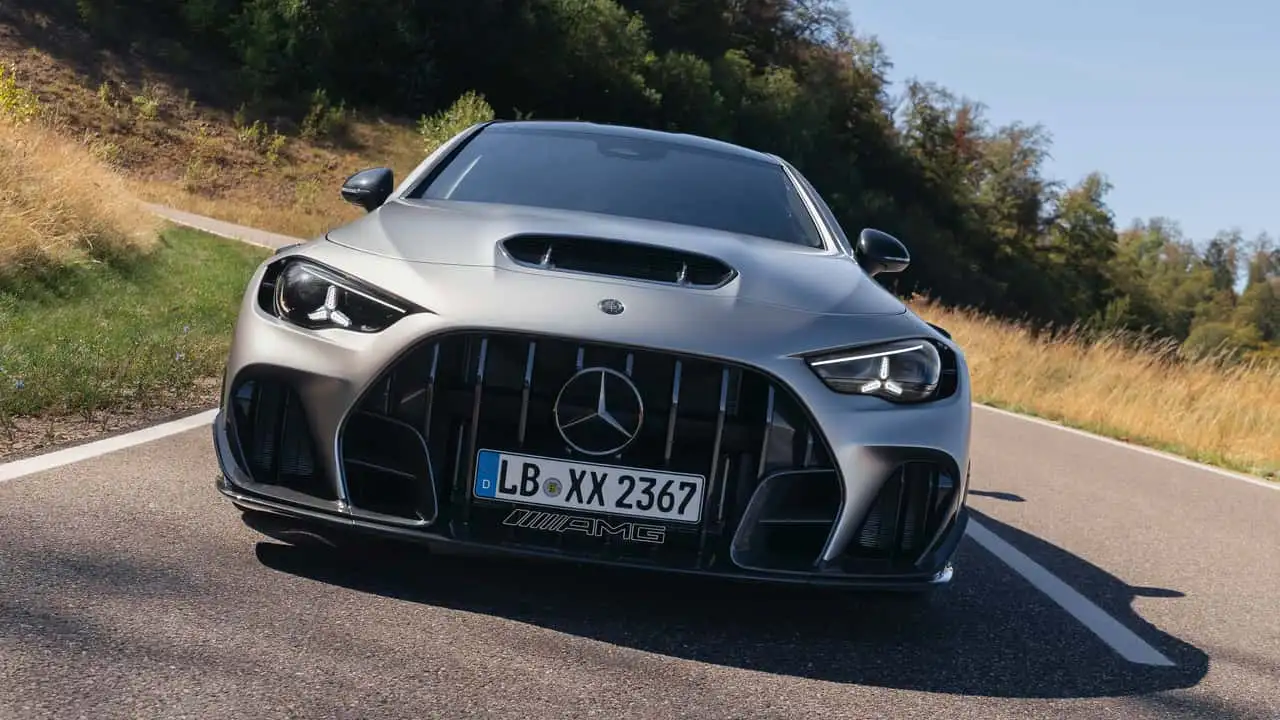 Mercedes-AMG CLE 646 - вид спереду
