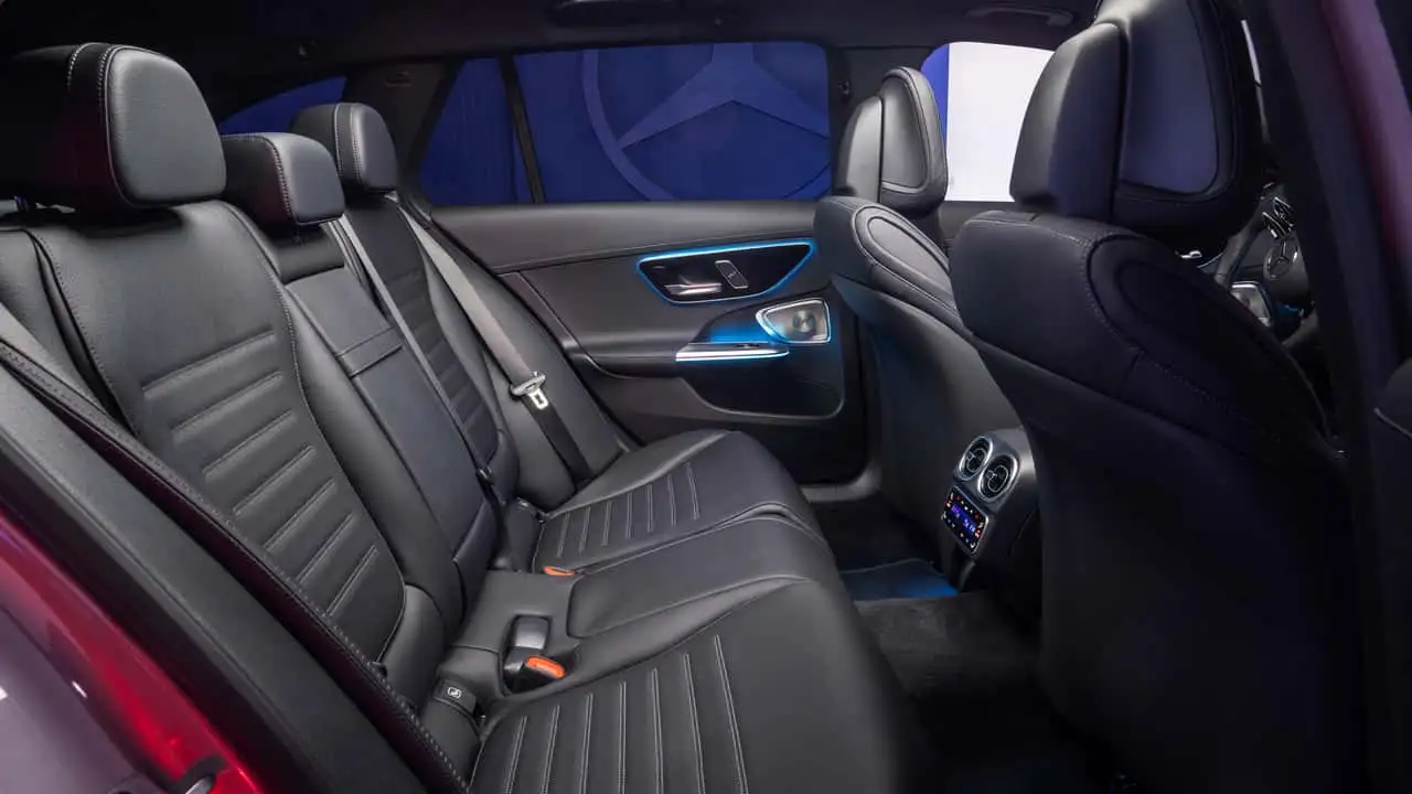 Деталі салону Mercedes-Benz Classe C рестайлінг 2026