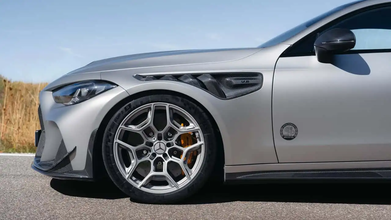 Інтер'єр Mercedes-AMG CLE 646