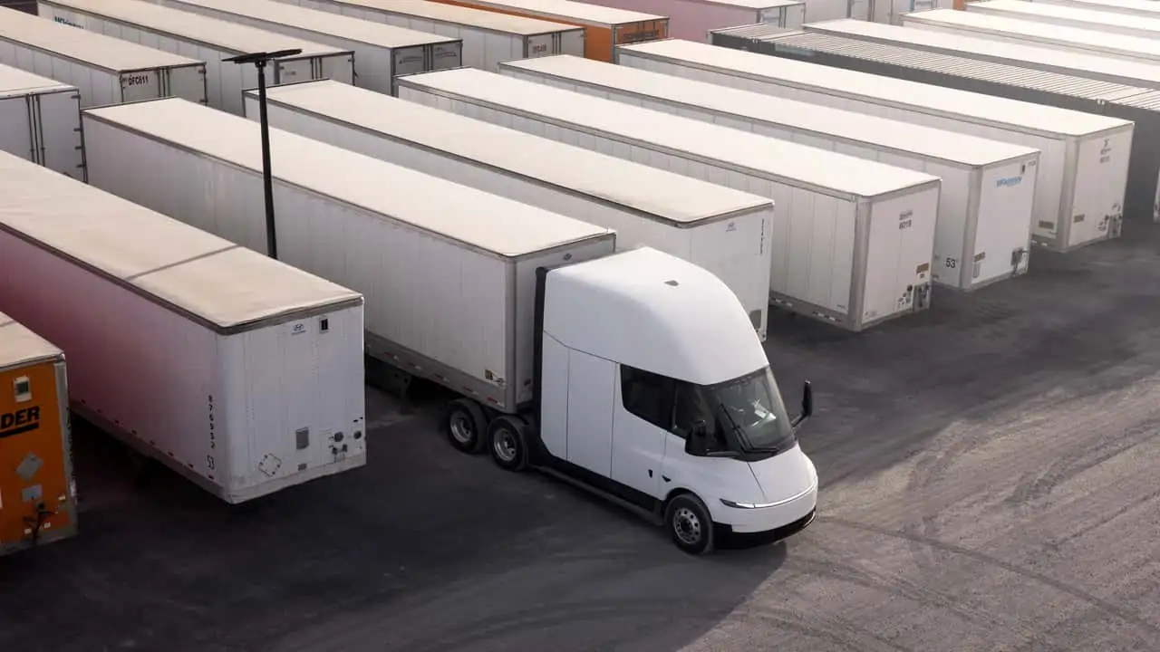 Технології управління в Tesla Semi