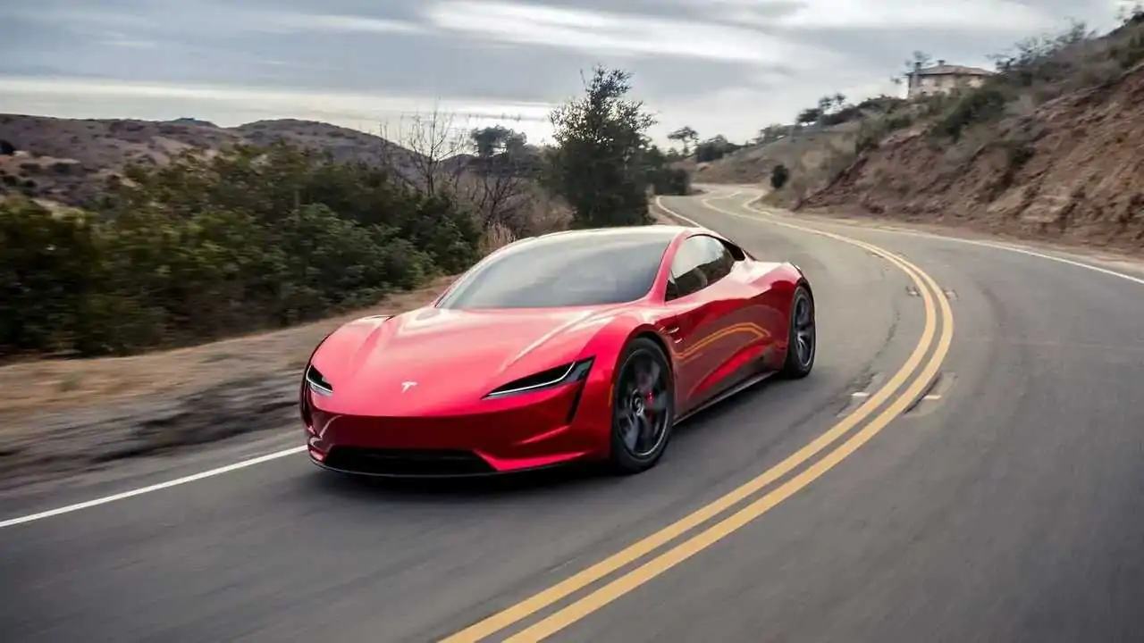 Зображення Tesla Roadster з відкритими дверима