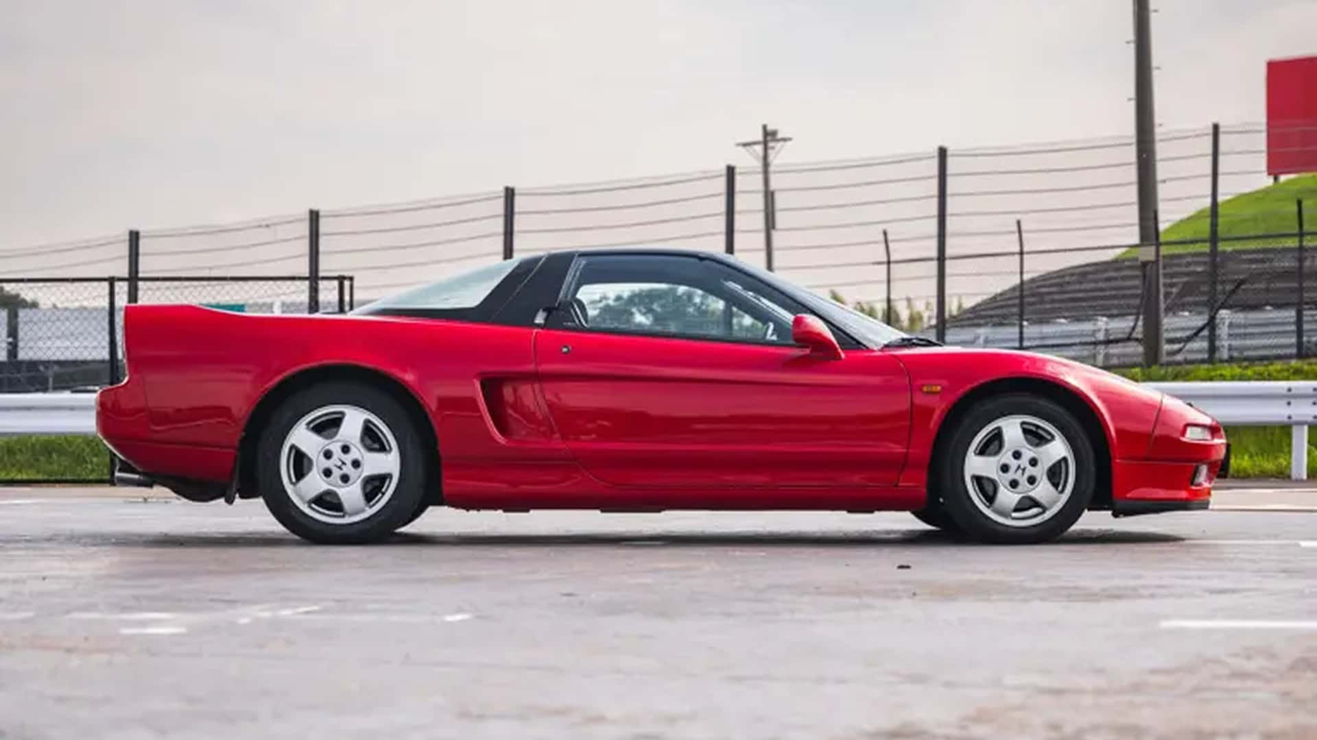 Изображение Honda NSX на тестах в Судзуке
