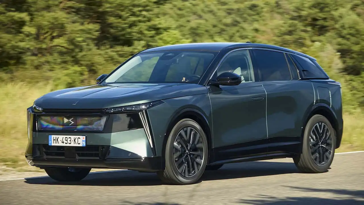 DS Automobiles кросовер з інноваційним дизайном