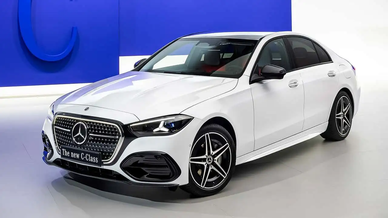 Mercedes-Benz Classe C рестайлінг 2026 фронтальний вигляд