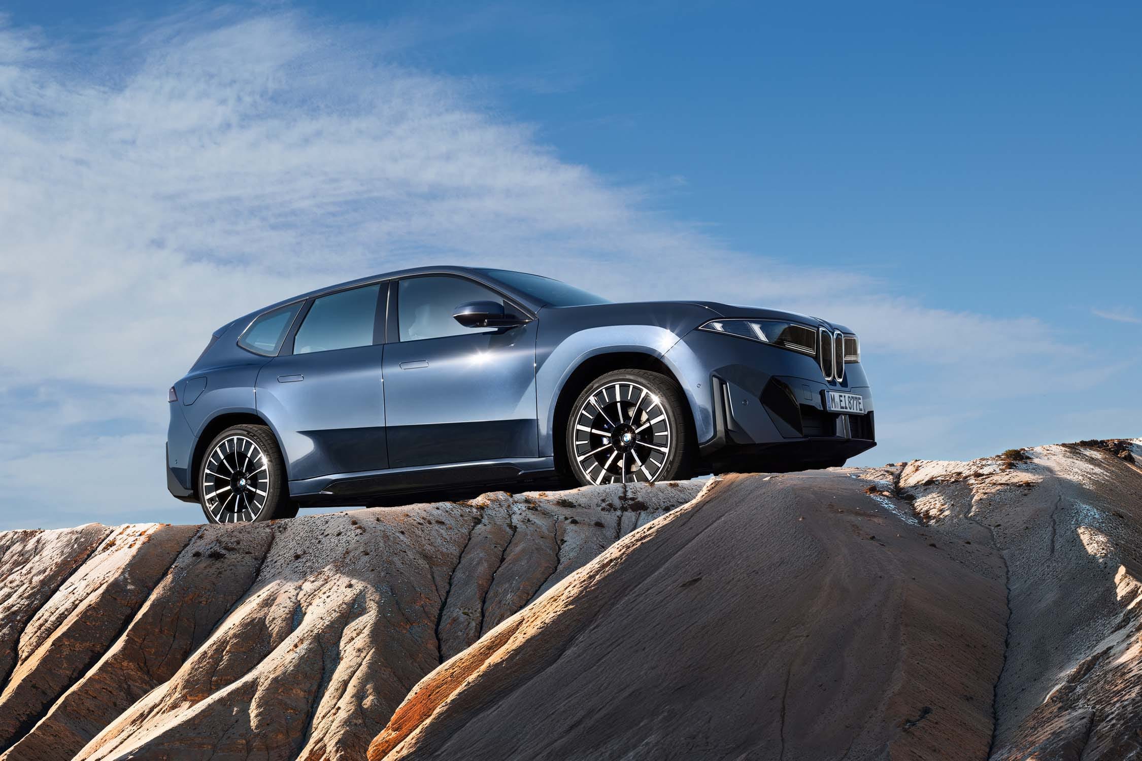 BMW iX3 Long-Wheelbase вид спереду