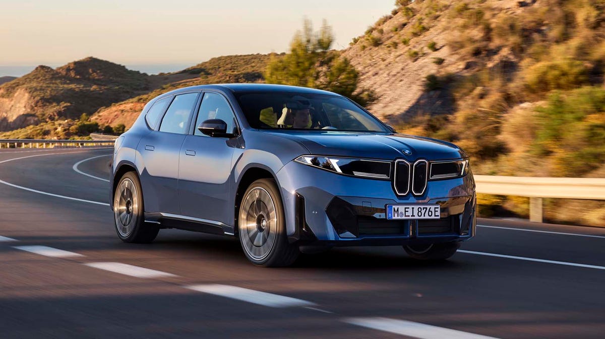 Деталі BMW iX3 Long-Wheelbase