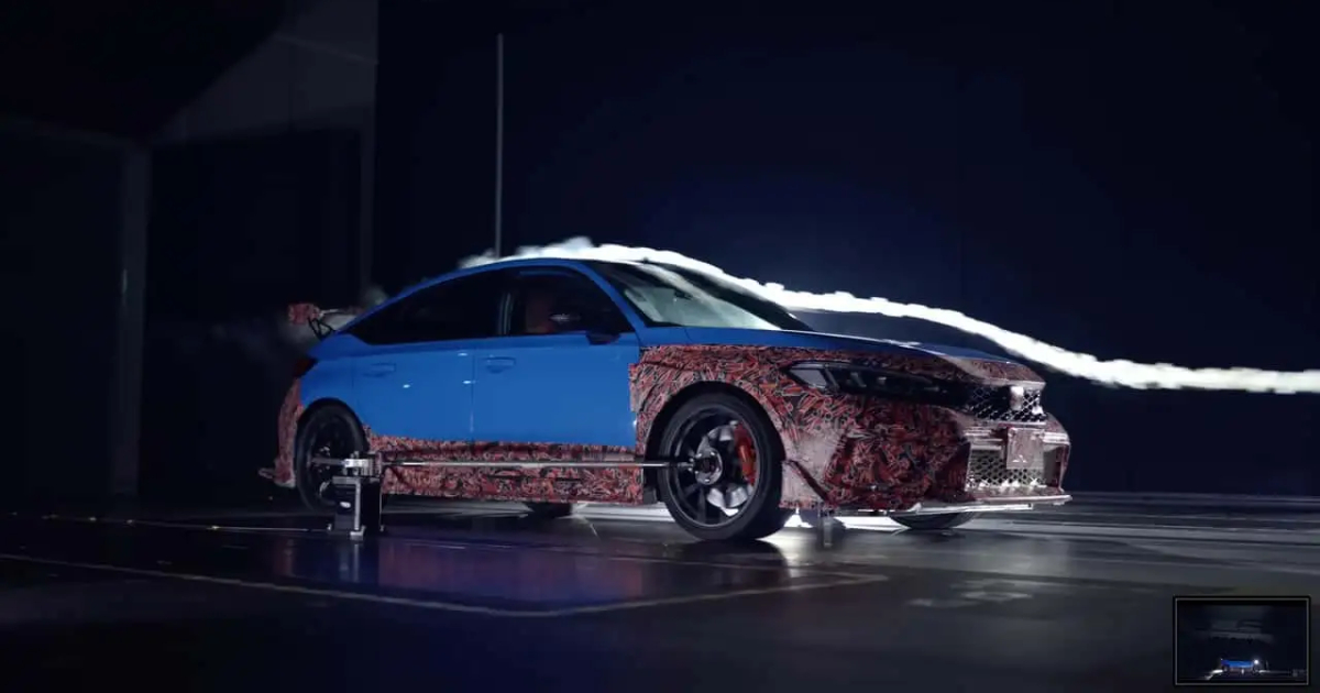 Фронтальний вигляд Honda Civic Type R HRC 2026
