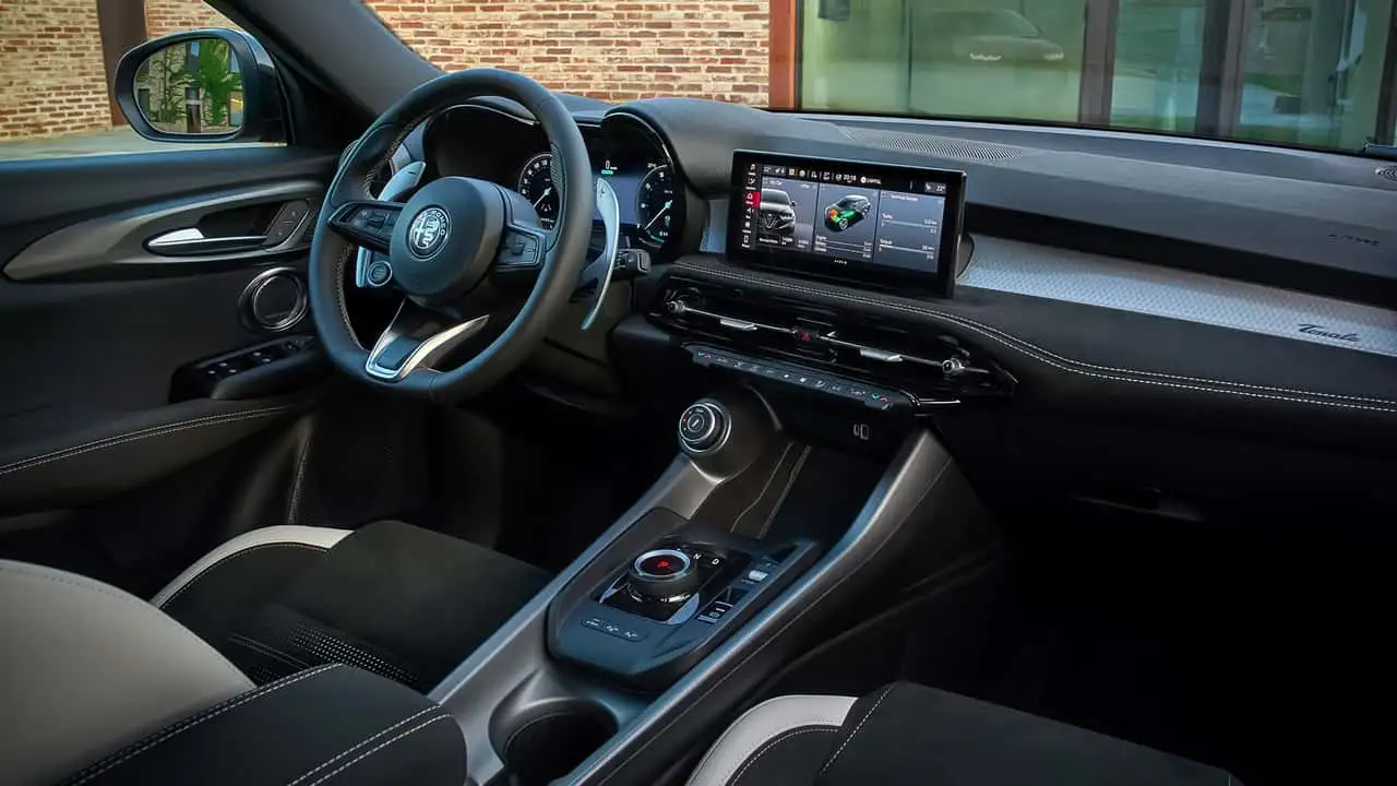 Інтер'єр Alfa Romeo Tonale