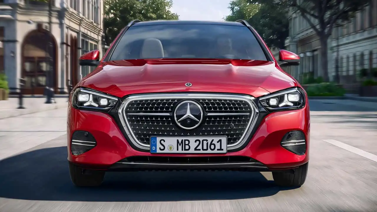 Деталі інтер'єра Mercedes-Benz Classe C