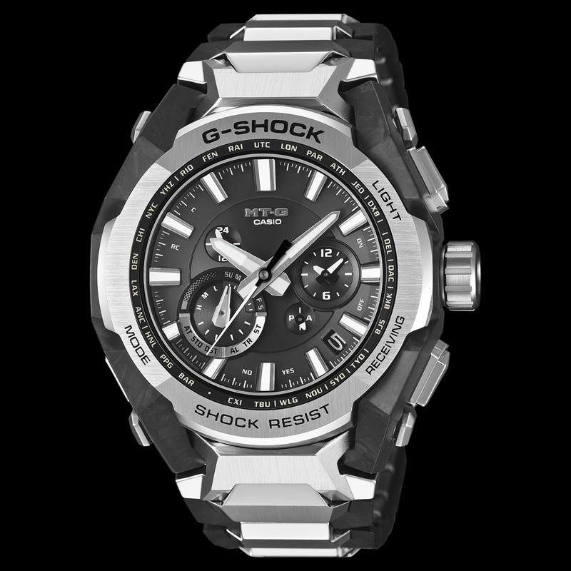 Casio MTG-B4000D watch with carbon frame