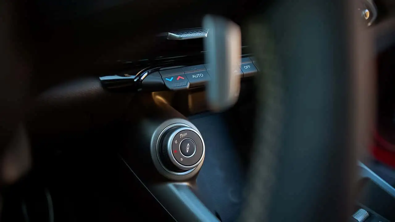 Alfa Romeo Tonale головний дисплей