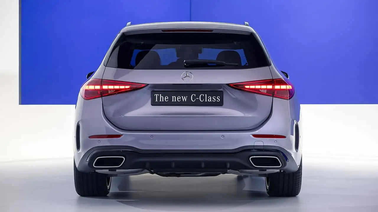 Преміум вигляд салону Mercedes-Benz Classe C