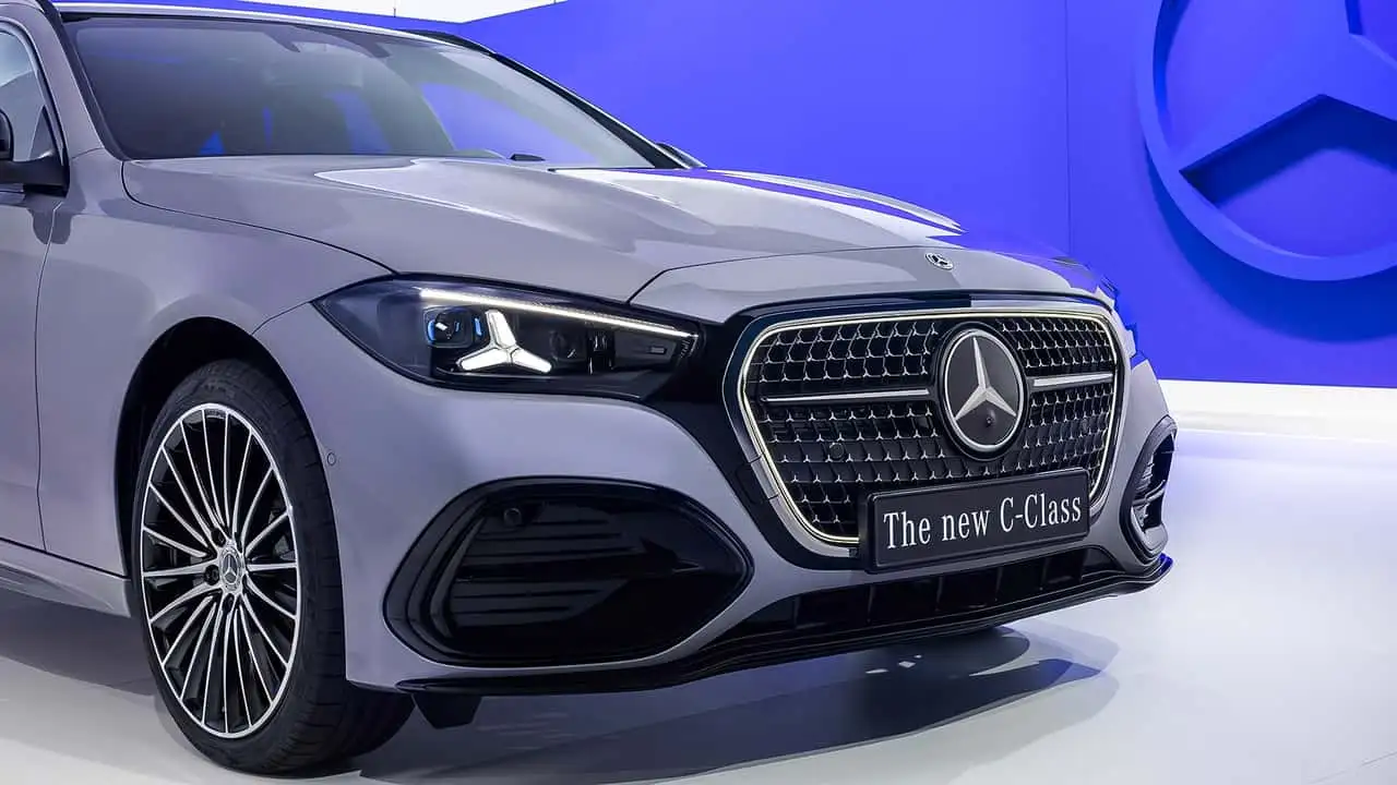 Вигляд ззаду Mercedes-Benz Classe C