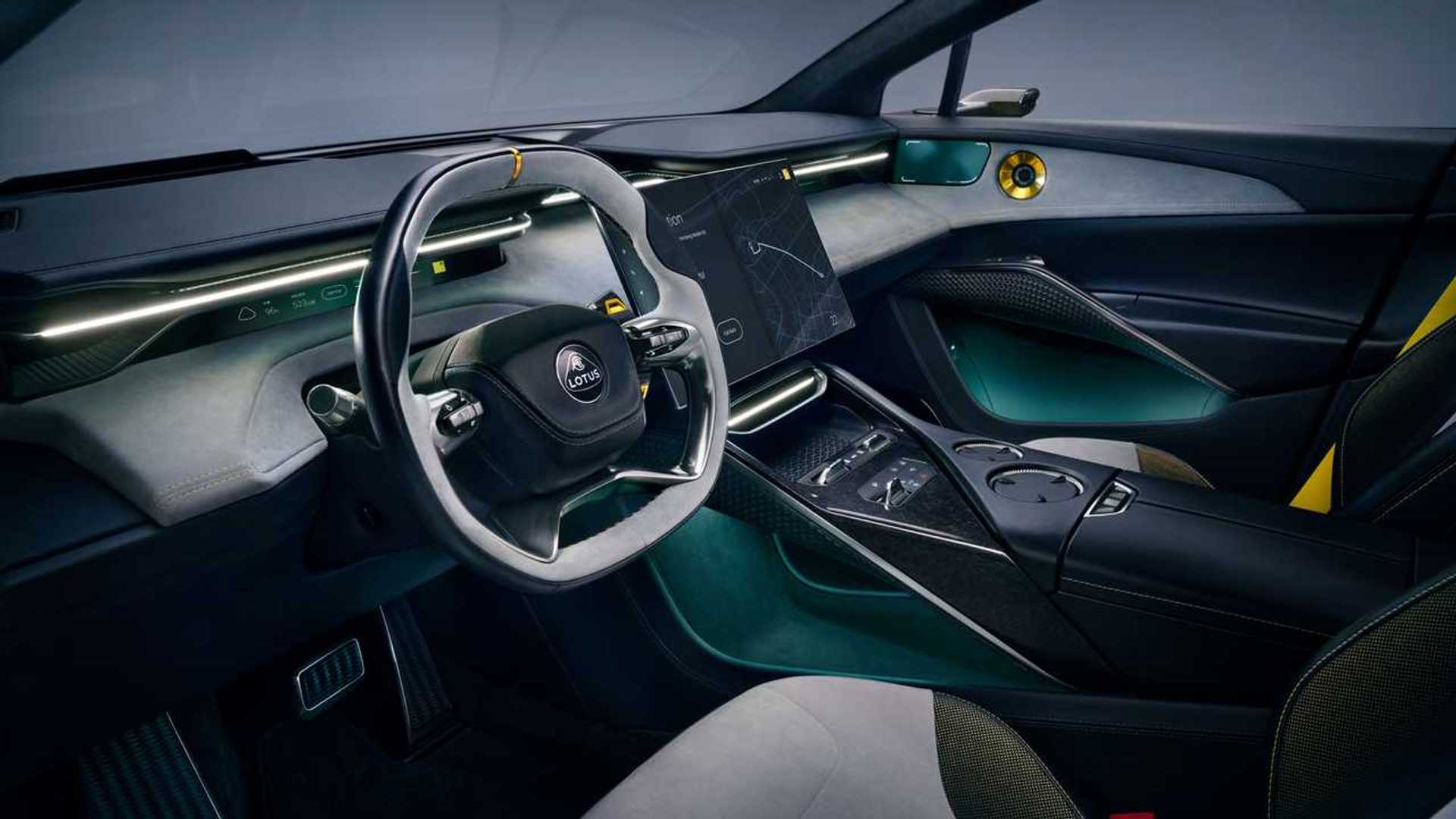 Екран мультимедійної системи Lotus Eletre