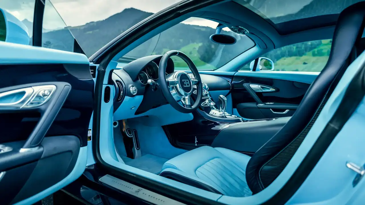 Детали двигателя Bugatti Veyron