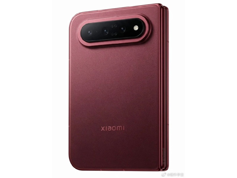 Xiaomi 18 Fold у бордовому кольорі