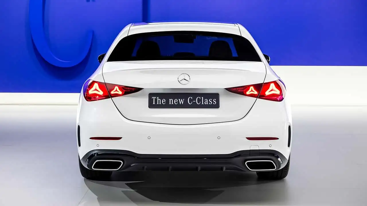 Всередині Mercedes-Benz Classe C рестайлінг 2026