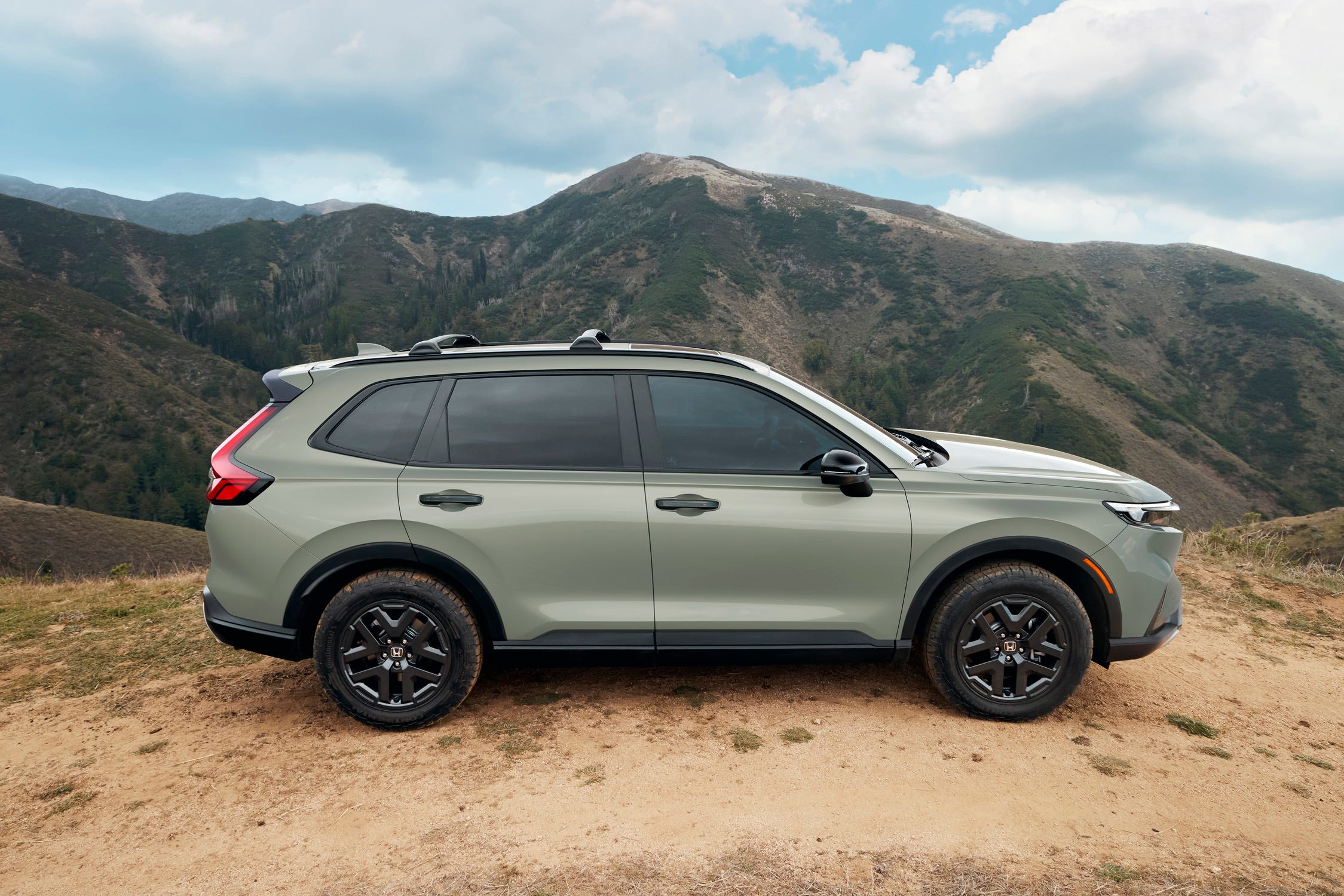CR-V за рулём, вид сзади