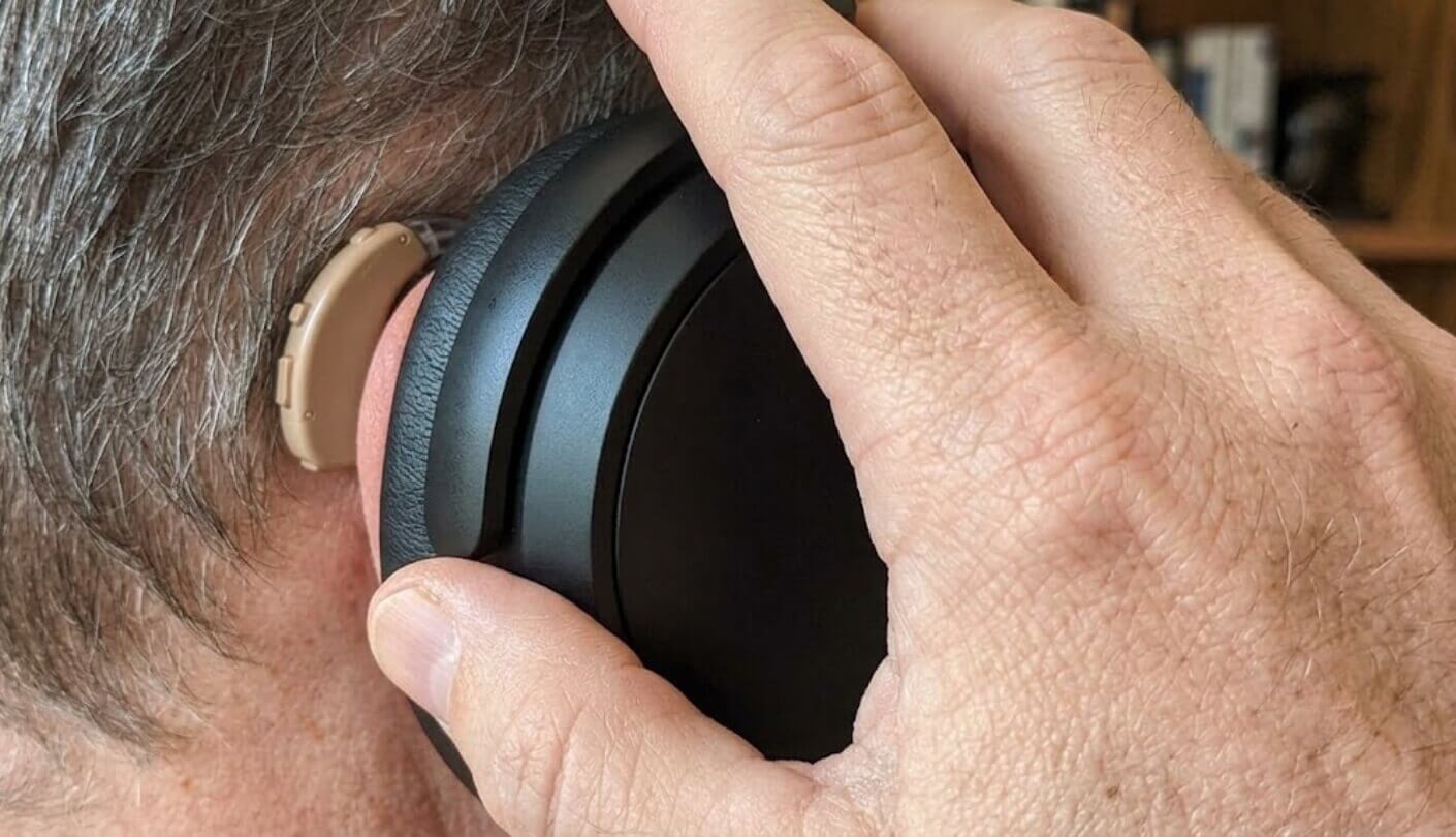best bluetooth headphones for hearing aids