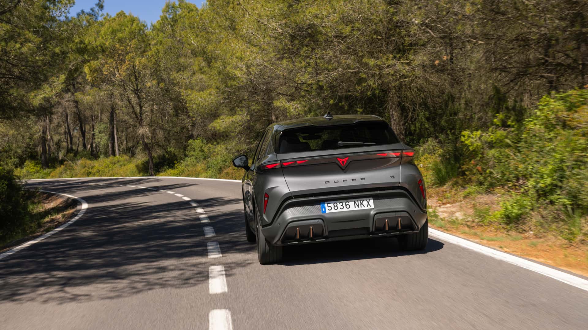 Cupra Raval Edge Plus в движении