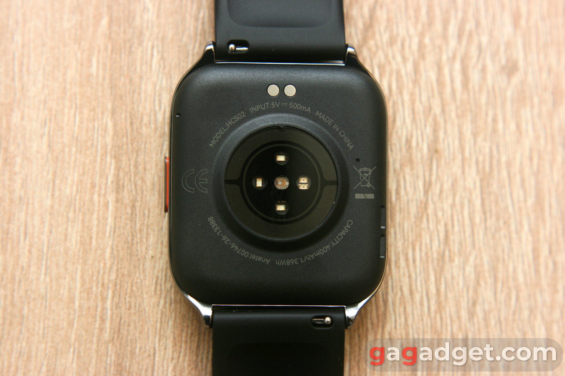 Крупний план задньої частини Haylou Watch 3