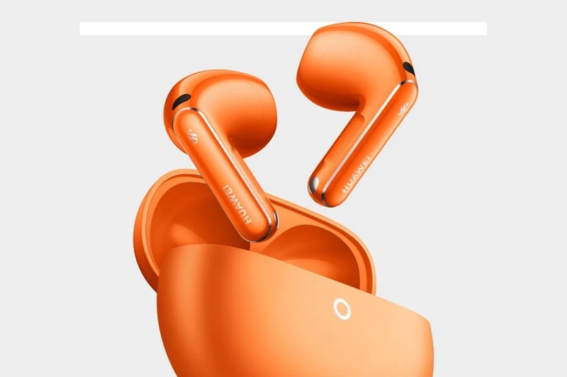 Huawei FreeBuds 7 — semi-in-ear design at 4.3 g per bud