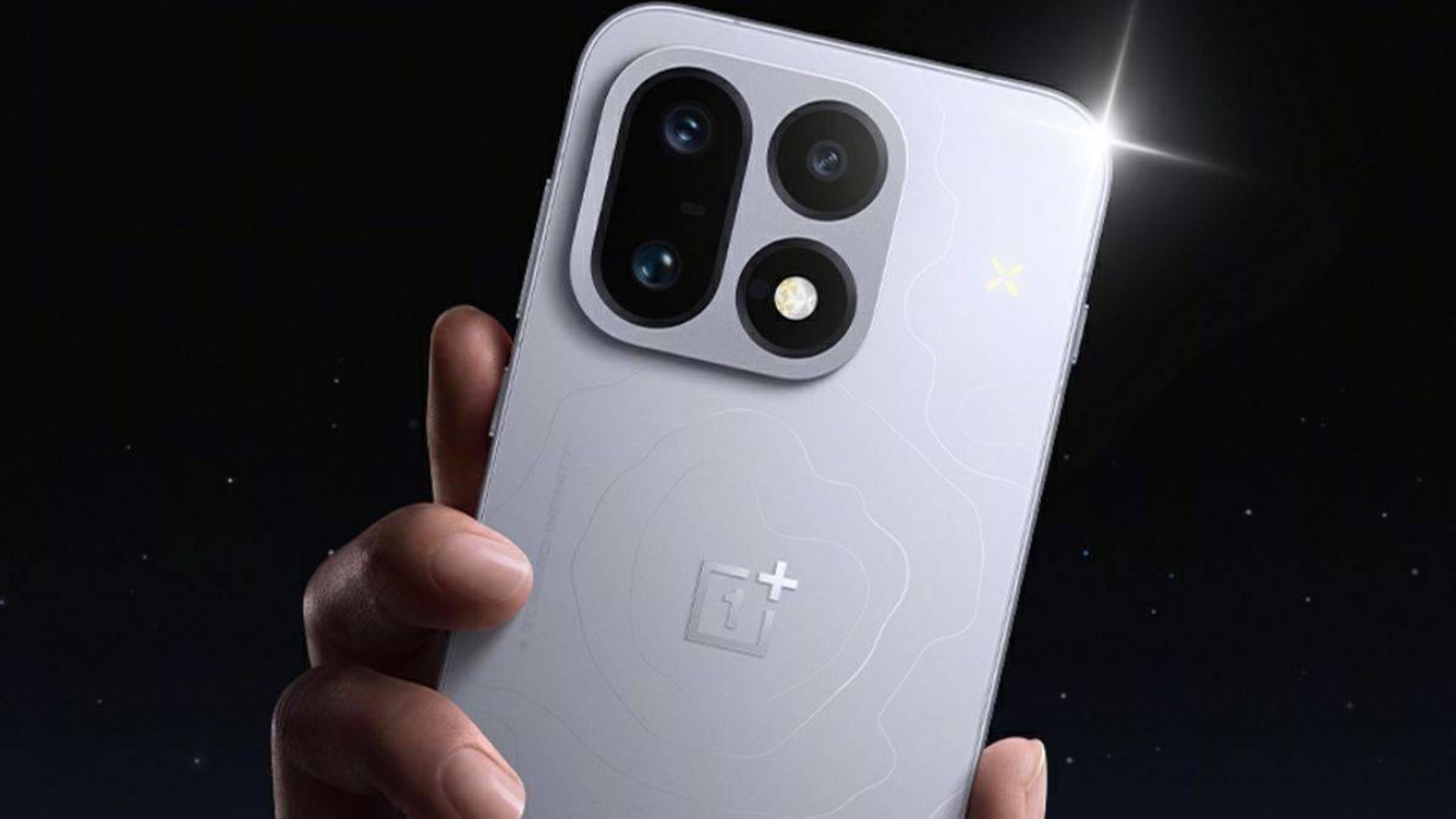OnePlus 16 с металлическим блоком камер