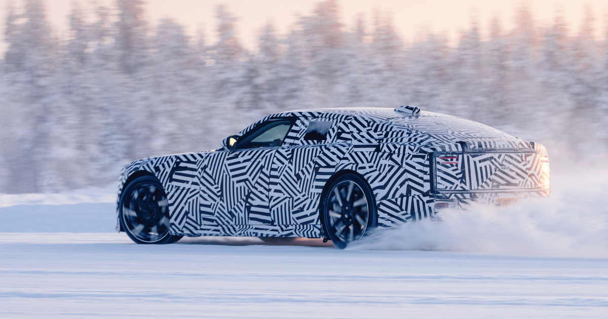 Потужний Jaguar GT у тестах