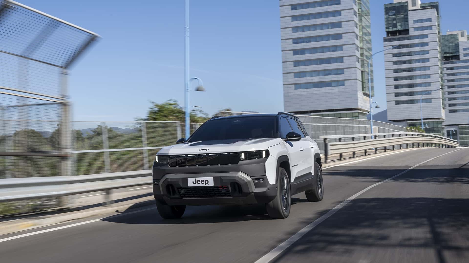Jeep Compass 4xe 2026 - природній шлях