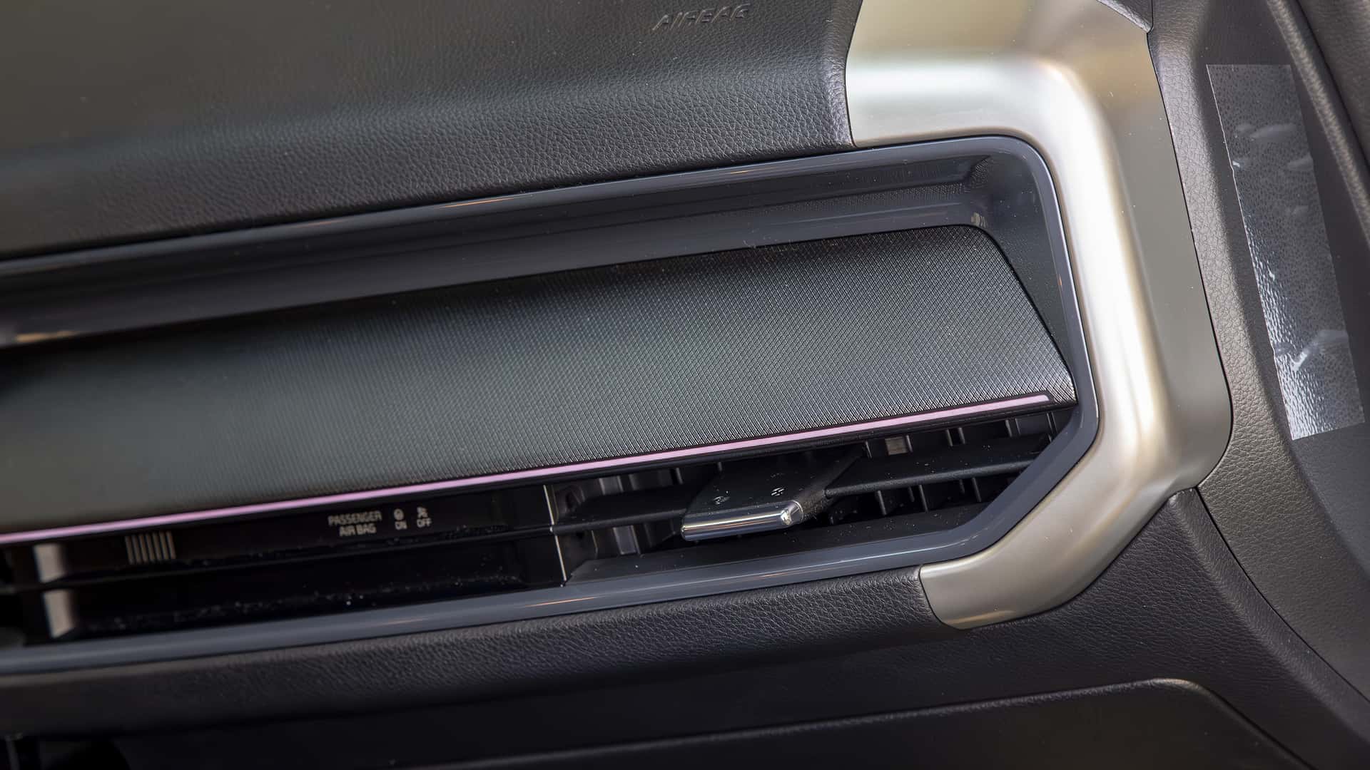 Интерьер Kia Stonic 2026 - фото 17