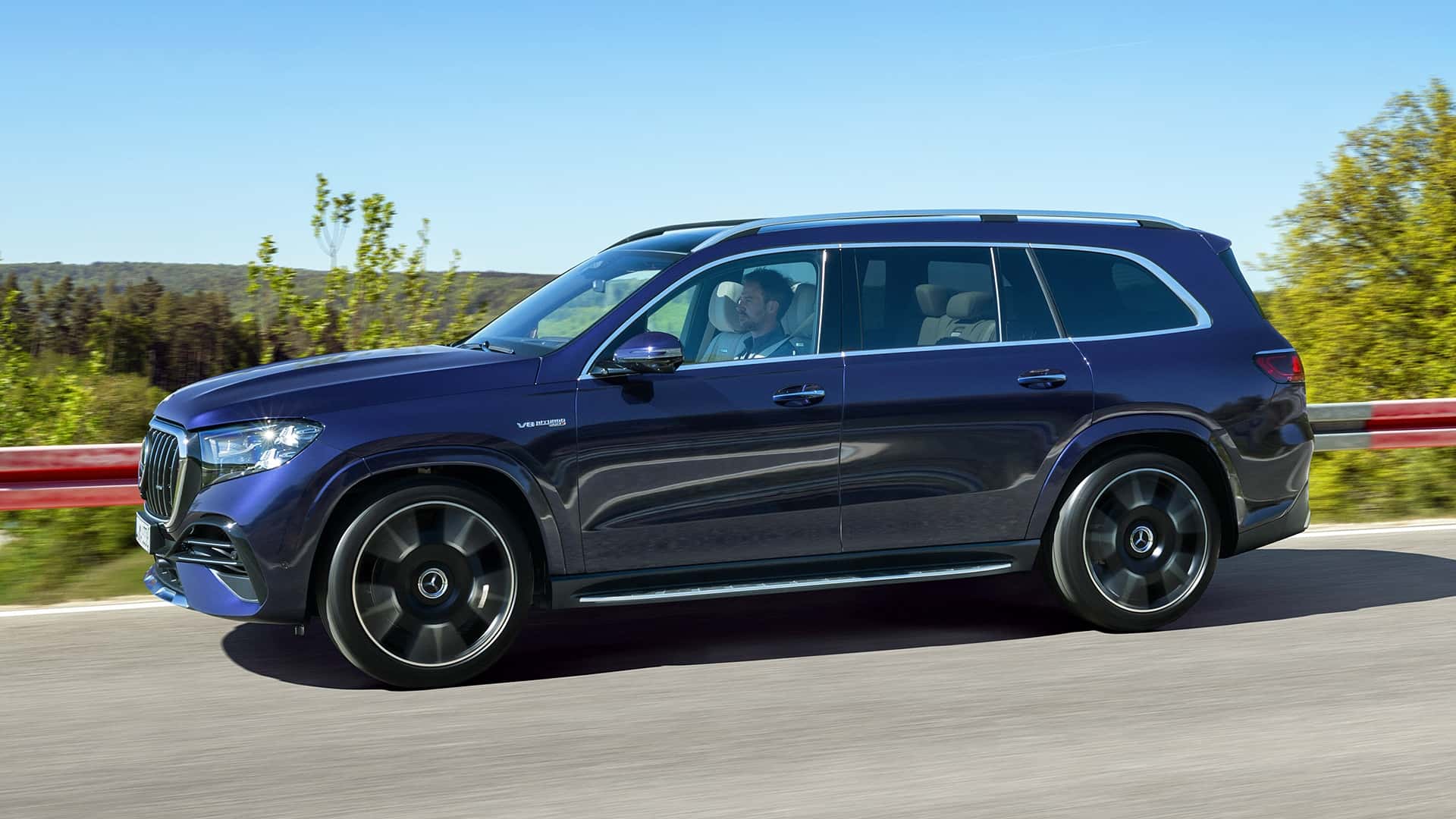 Дизайн передньої частини Mercedes-AMG GLS 63 4Matic+ 2026