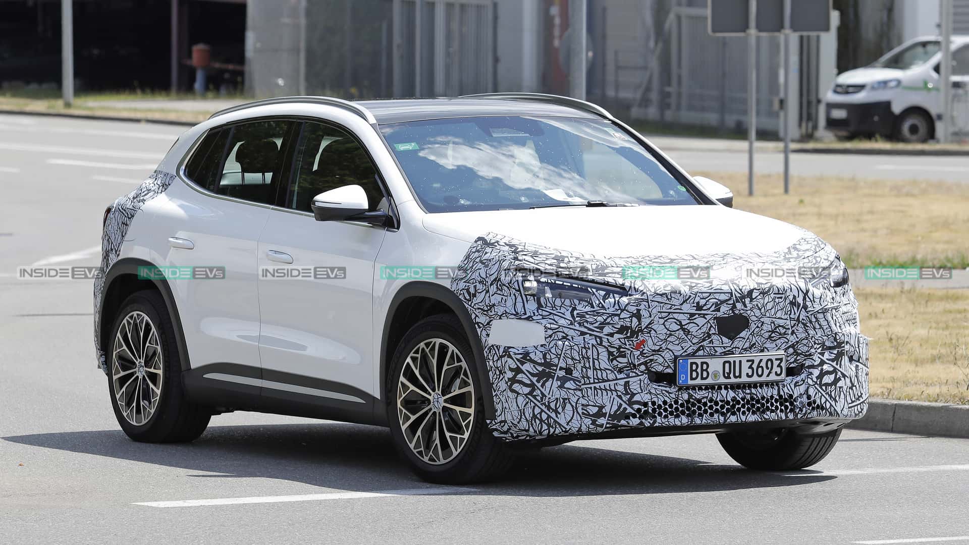Тестовий прототип Mercedes GLA 2026