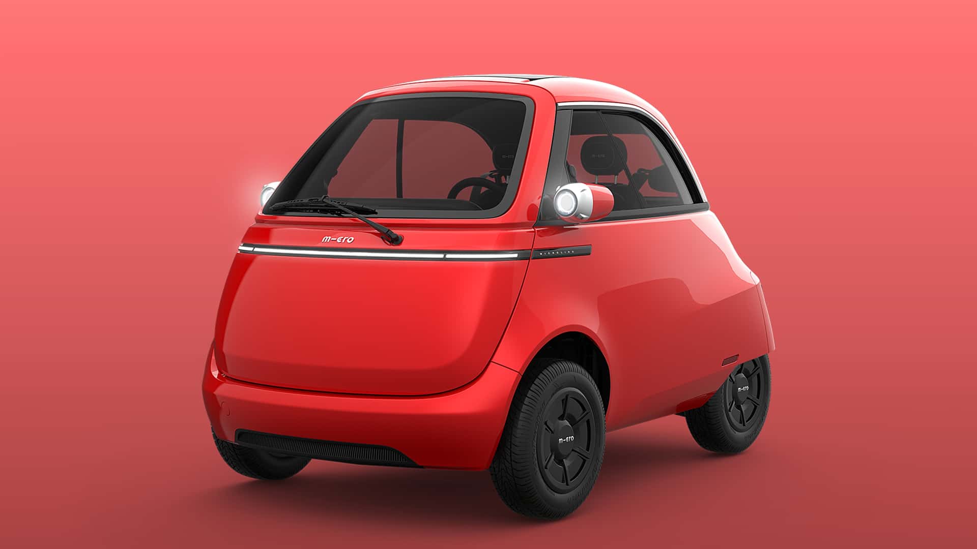 Microlino в красном цвете - задний вид