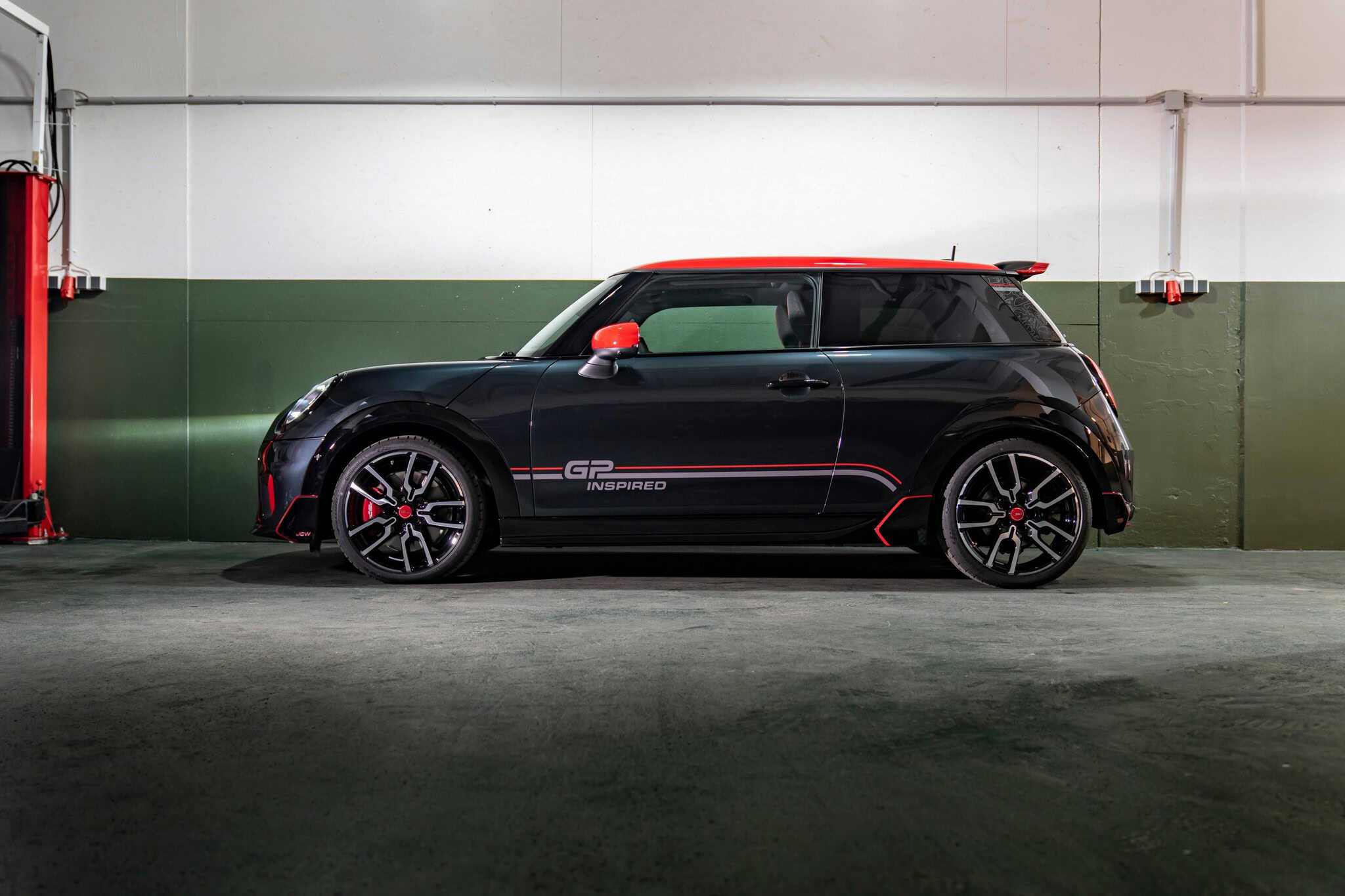 MINI GP Inspired Edition інтер'єр