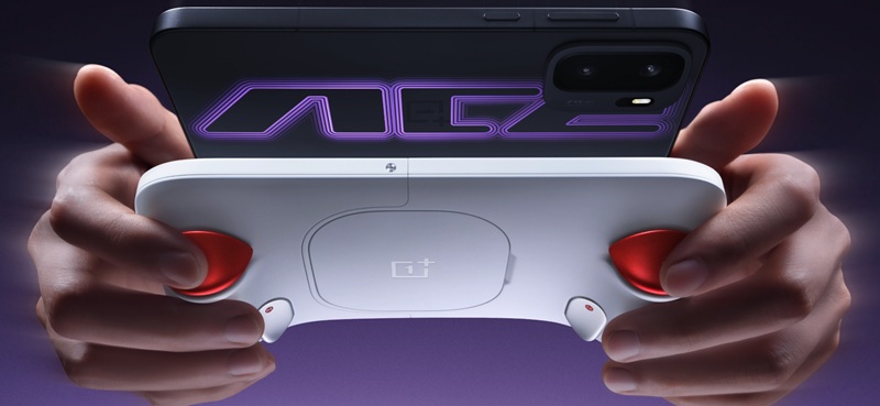 The Gunfire snap-on controller features four mechanical triggers and no joysticks, optimized for FPS titles.