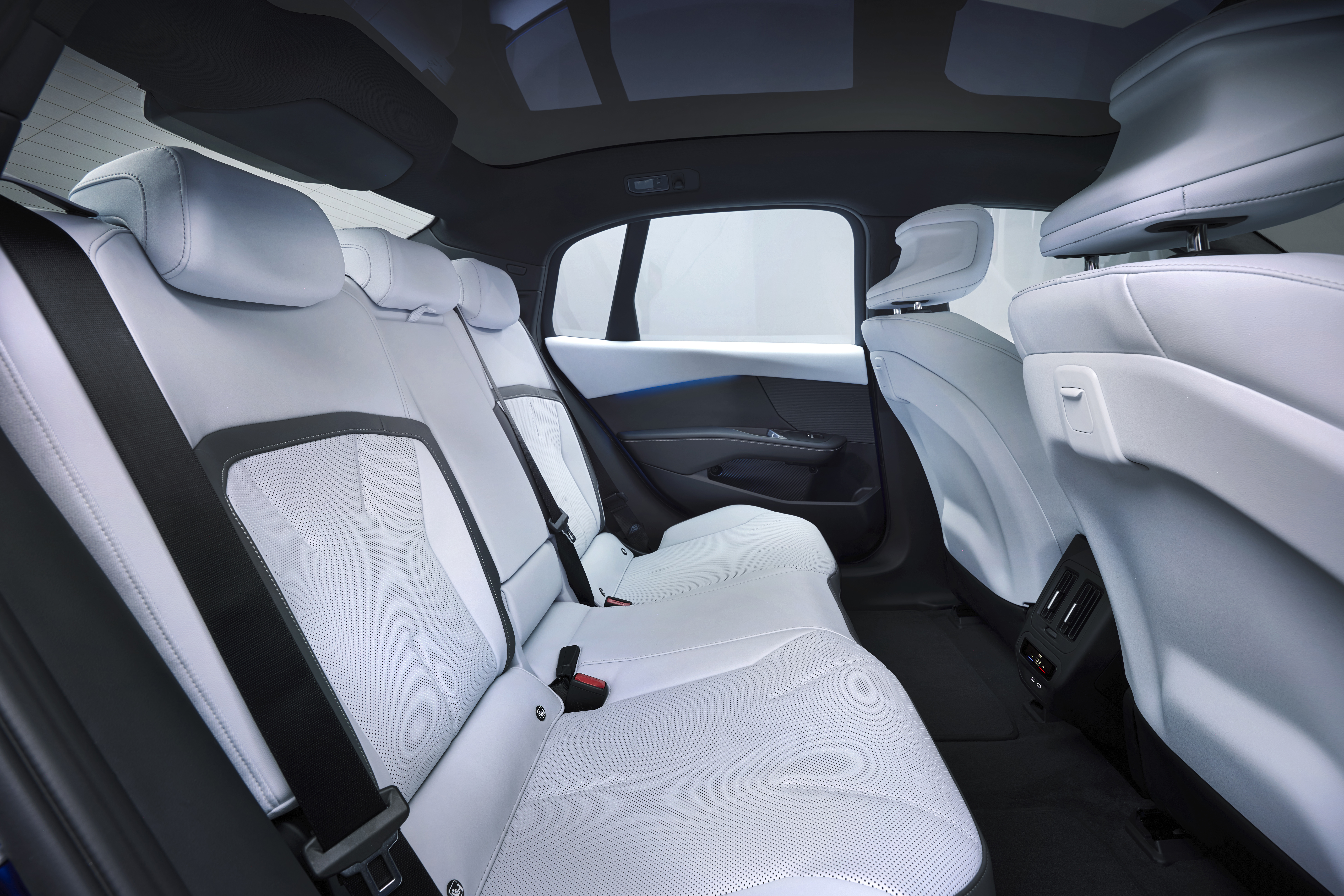Інтер'єр BMW i3 особливості