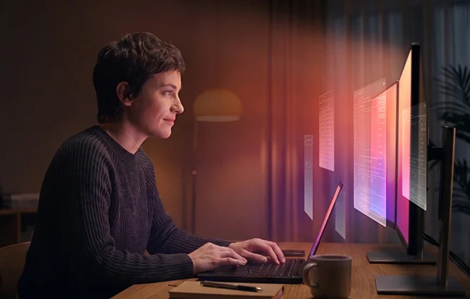 Le NPU 890 intégré revendique 55 TOPS, soit davantage que le Snapdragon X Elite de Qualcomm.