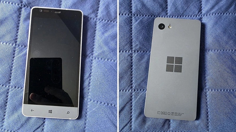 The Raven prototype features a magnesium alloy body consistent with Surface tablet design from 2013–2014, running a pre-release build of Windows Phone 8.1.