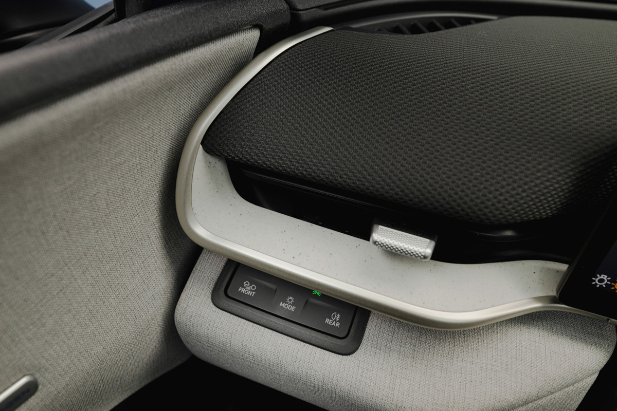 Gros plan sur les commandes de la Volkswagen ID. Polo EV